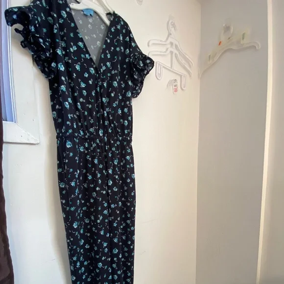 Flowered patterned jumpsuit - Picture 2 of 4